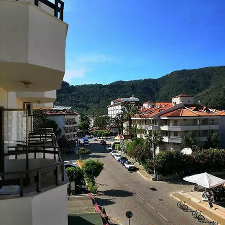 Icmeler Apart Hotel מלון דירות איסמלר